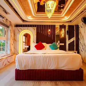 Botel Paradise Day Cruise Houseboat